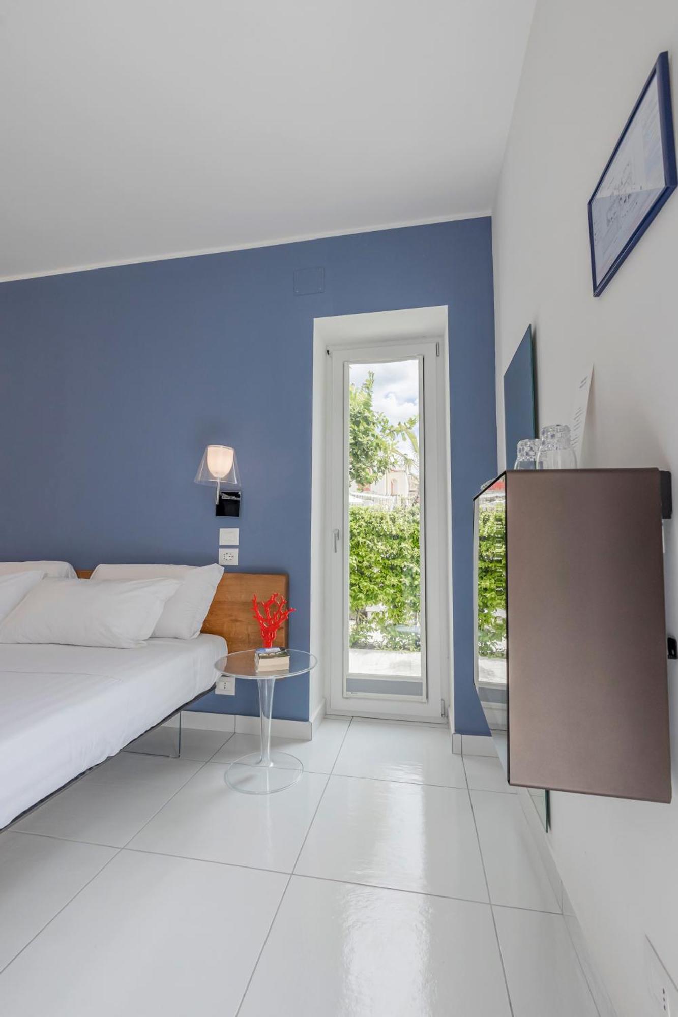 Aquamaris Design Suite & Spa Paestum Exterior foto